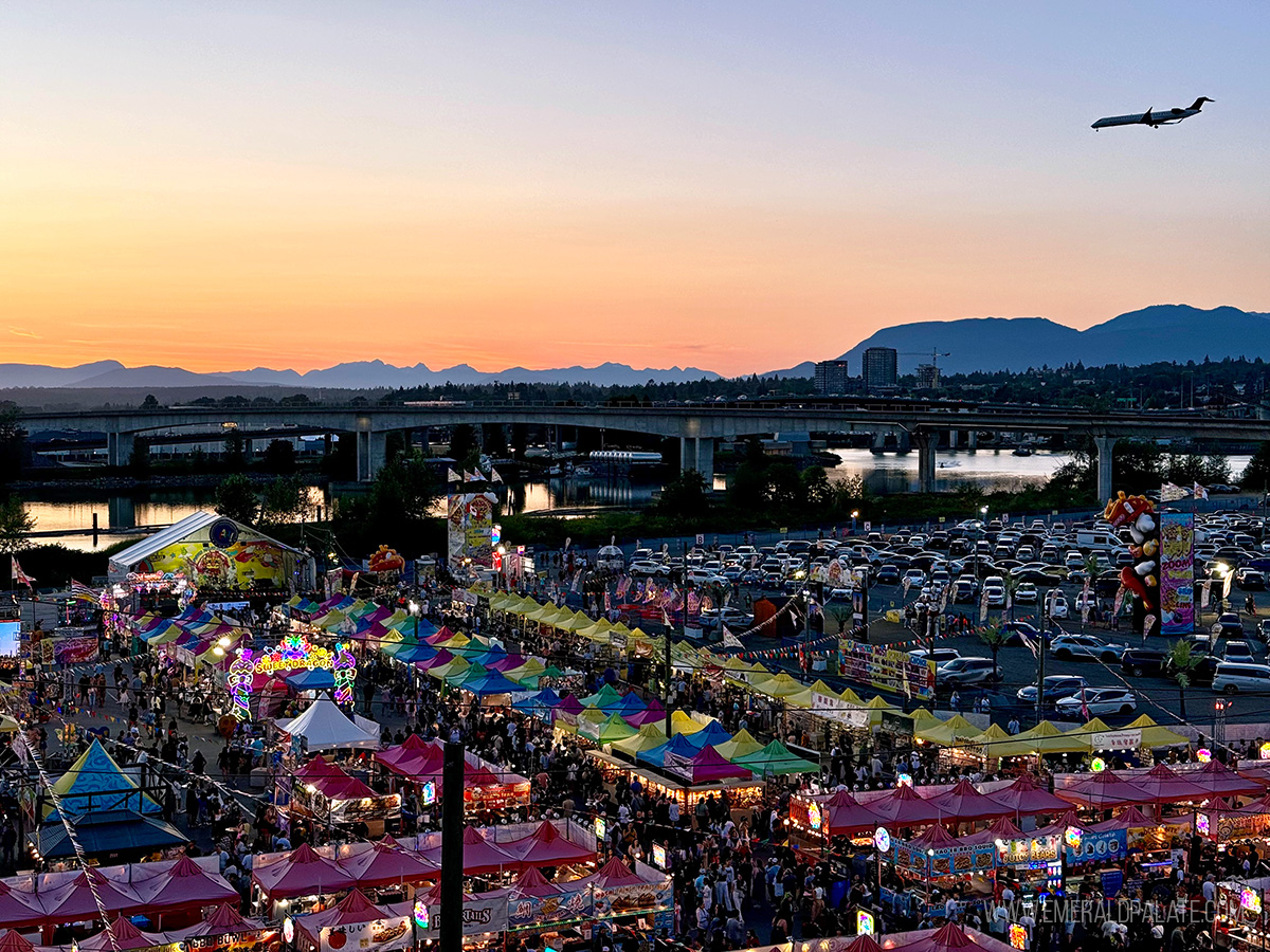 Redmond Night Market at sunset