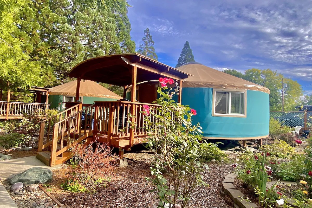 Outside view of the Camelot Yurt, one of the best glamping spots in Oregon wine country