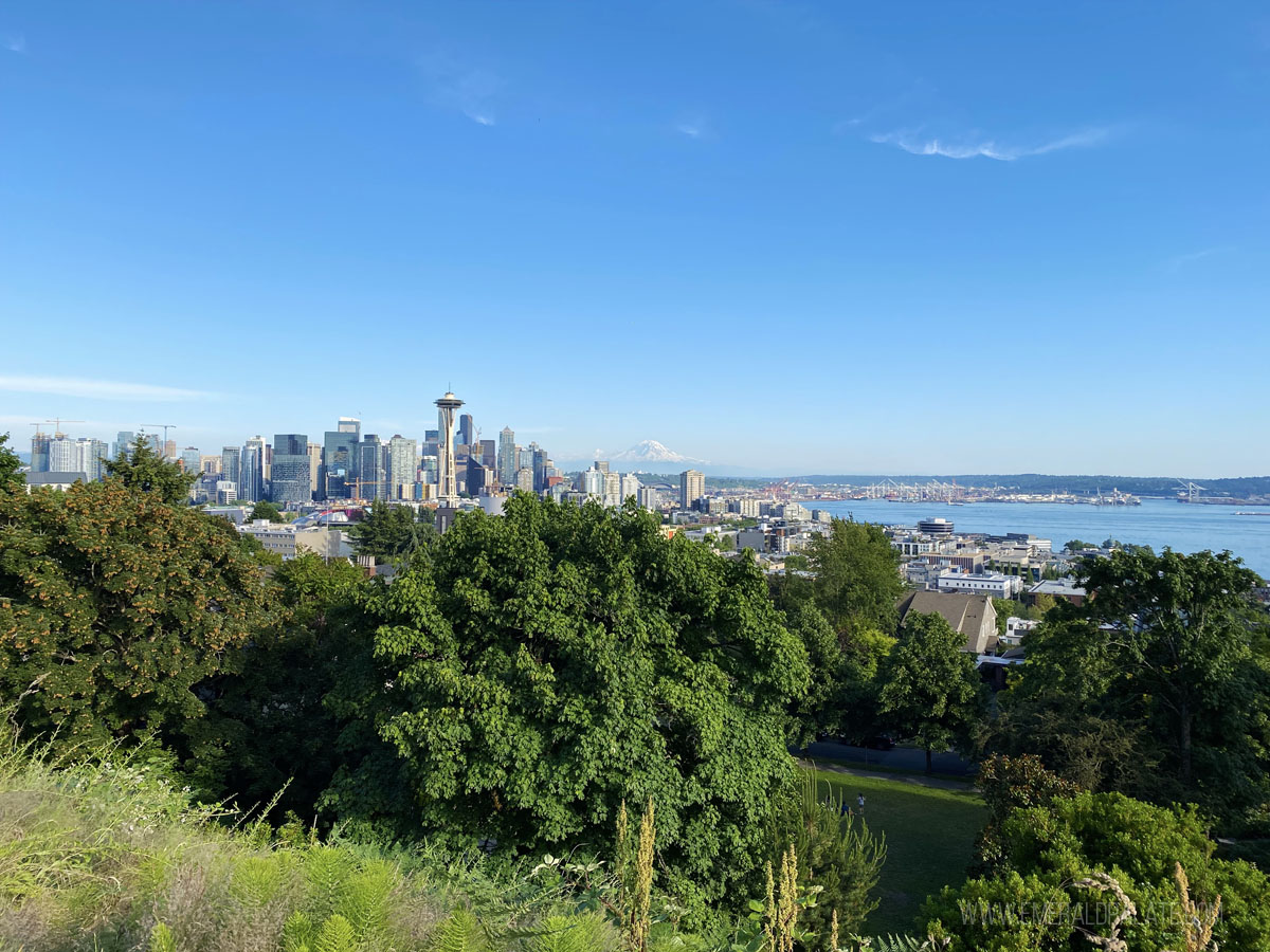 View of downtown Seattle from Kerry Park, the quintessential best park in Seattle