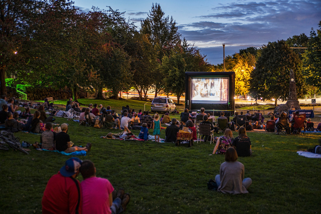 outdoor movie, one of the free things to do in Seattle